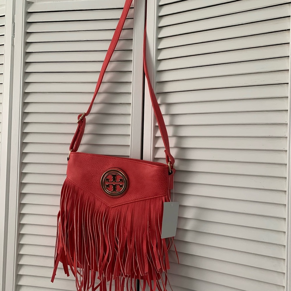 Women’s fringe satchel